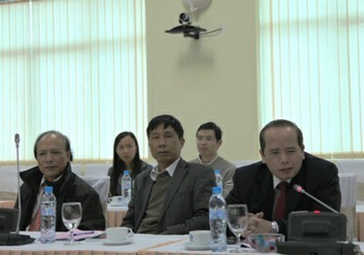 Thay mặt các giảng viên, cán bộ, TS. Nguyễn Ngọc Thanh cảm ơnsự quan tâm của Nhà trường và chia sẻ ý kiến.