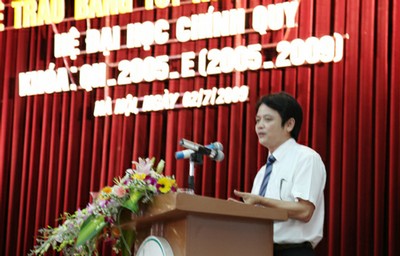 Ông Nguyễn Đức Hưởng - Phó Chủ tịch Hội đồng quản trị, Tổng Giám đốc LienVietBank: "Chúng tôi sẵn sàng cộng tác với Trường ĐHKT -  ĐHQGHN và trao học bổng, tạo cơ hội việc làm cho sinh viên Nhà trường"