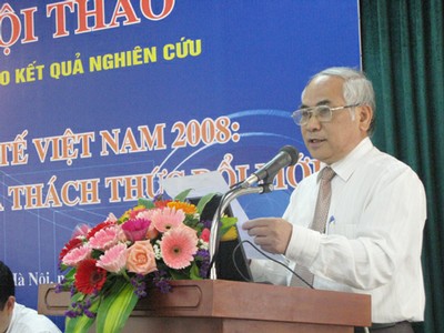PGS.TS Phạm Trọng Quát - Phó Giám đốc ĐHQGHN phát biểu tại Hội thảo.
