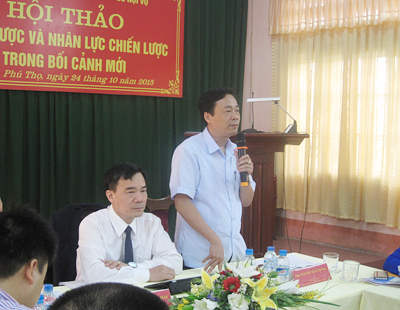 Ông Nguyễn Xuân Tường, Tỉnh uỷ viên, Phó trưởng Ban Tổ chức Tỉnh uỷ tại hội thảo
